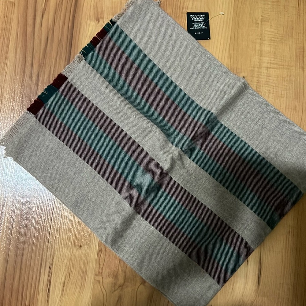 Gucci scarf